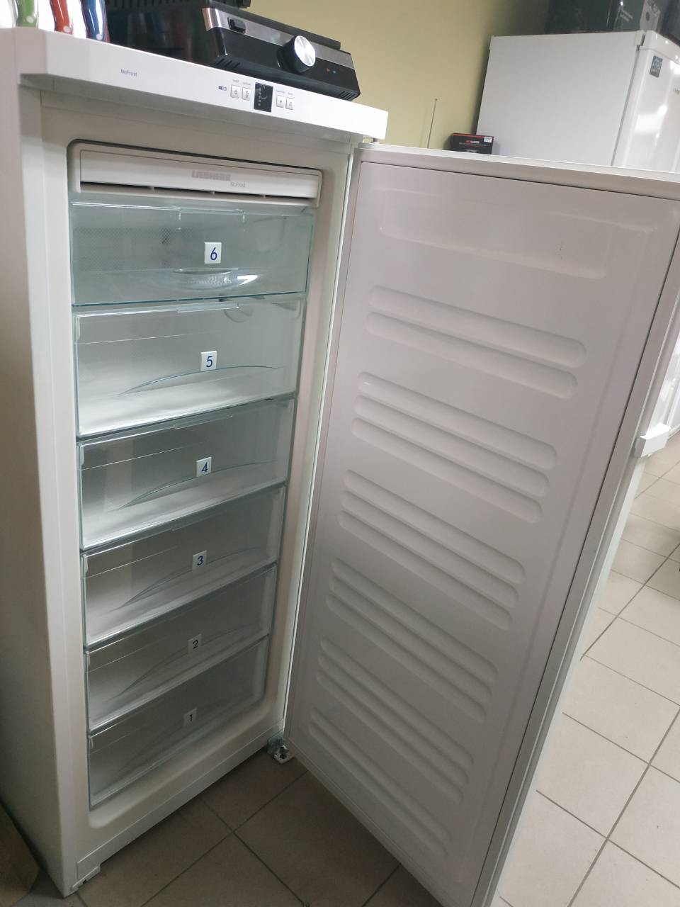 Морозильный шкаф electrofrost 121